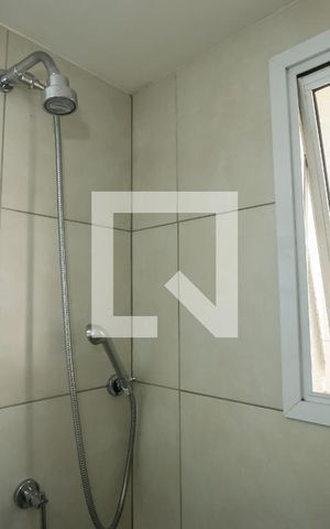 Apartamento à venda com 140m², 3 quartos e 2 vagas Apartamento à venda com 140m², 3 quartos e 2 vagasBanheiro da Suite 3