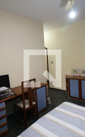 Casa à venda com 256m², 3 quartos e 2 vagasQuarto 1 - Suíte