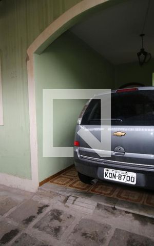 Casa à venda com 256m², 3 quartos e 2 vagasGaragem