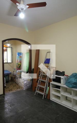 Casa à venda com 256m², 3 quartos e 2 vagasQuarto 2 - Suíte