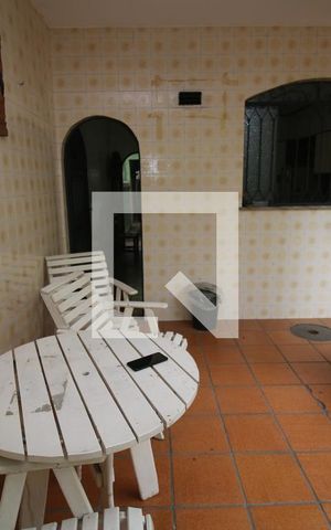 Casa à venda com 256m², 3 quartos e 2 vagasÁrea Externa