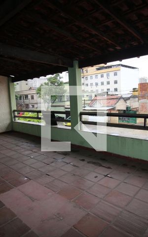 Casa à venda com 256m², 3 quartos e 2 vagasTerraço