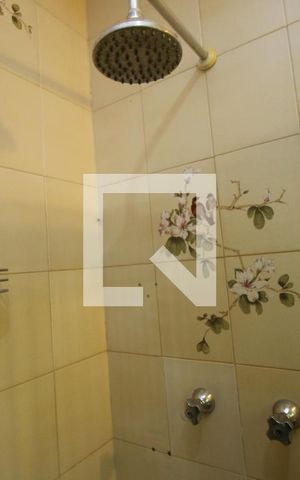 Casa à venda com 256m², 3 quartos e 2 vagasBanheiro da Suíte 2
