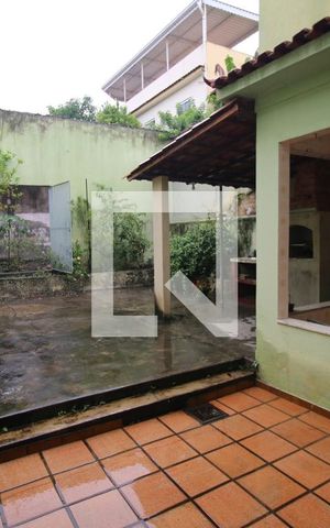 Casa à venda com 256m², 3 quartos e 2 vagasÁrea Externa