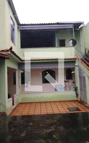 Casa à venda com 256m², 3 quartos e 2 vagasQuintal