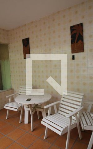 Casa à venda com 256m², 3 quartos e 2 vagasÁrea Externa