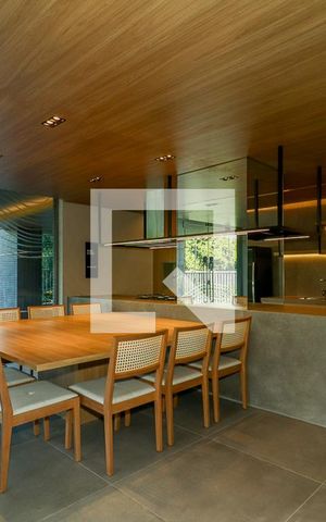 Apartamento à venda com 98m², 3 quartos e 2 vagas Apartamento à venda com 98m², 3 quartos e 2 vagasEspaço Gourmet