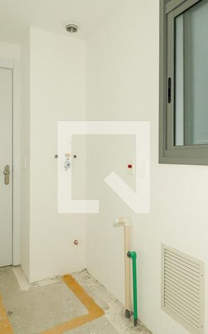 Apartamento à venda com 98m², 3 quartos e 2 vagas Apartamento à venda com 98m², 3 quartos e 2 vagasCozinha e Área de Serviço