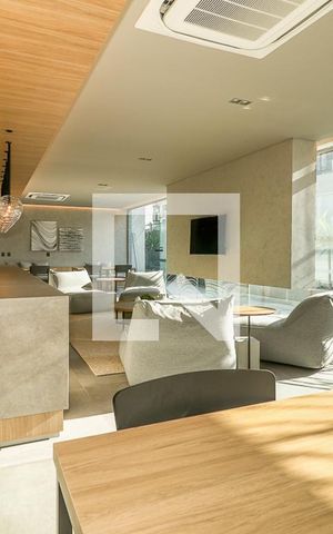 Apartamento à venda com 98m², 3 quartos e 2 vagas Apartamento à venda com 98m², 3 quartos e 2 vagasÁrea comum - Salão de festas