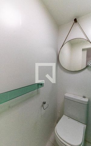 Apartamento à venda com 50m², 2 quartos e sem vaga Apartamento à venda com 50m², 2 quartos e sem vagaBanheiro
