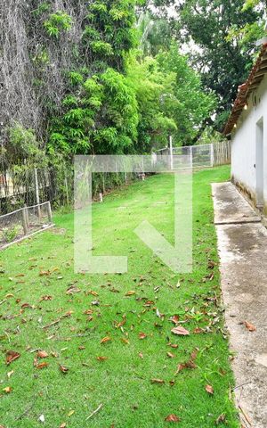 Casa à venda com 160m², 2 quartos e 5 vagasGaragem lateral