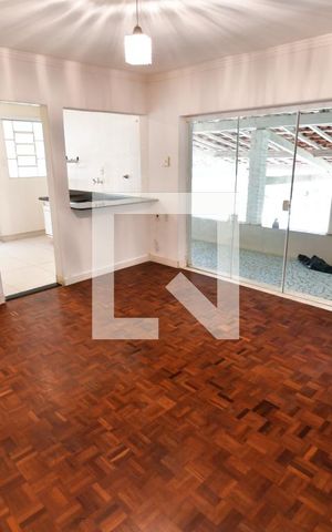 Casa à venda com 160m², 2 quartos e 5 vagasSala