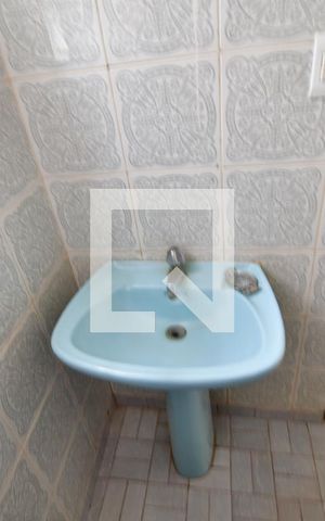 Casa à venda com 160m², 2 quartos e 5 vagasBanheiro de serviço