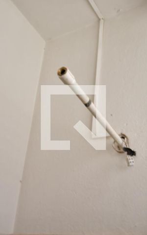 Casa à venda com 160m², 2 quartos e 5 vagasBanheiro de serviço - Detalhe