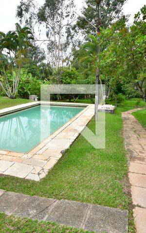 Casa à venda com 160m², 2 quartos e 5 vagasPiscina