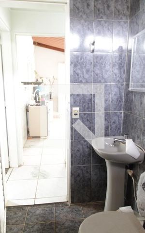 Casa para alugar com 350m², 7 quartos e 5 vagasBanheiro 2