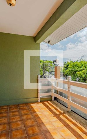 Casa à venda com 409m², 4 quartos e 5 vagas Casa à venda com 409m², 4 quartos e 5 vagasSala