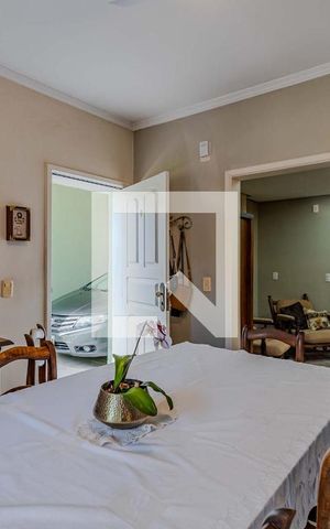 Casa à venda com 409m², 4 quartos e 5 vagas Casa à venda com 409m², 4 quartos e 5 vagasSala 2