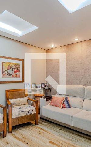 Casa à venda com 409m², 4 quartos e 5 vagas Casa à venda com 409m², 4 quartos e 5 vagasSala 2