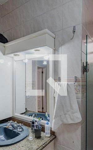 Casa à venda com 409m², 4 quartos e 5 vagas Casa à venda com 409m², 4 quartos e 5 vagasBanheiro