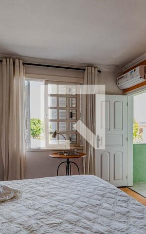 Casa à venda com 409m², 4 quartos e 5 vagas Casa à venda com 409m², 4 quartos e 5 vagasQuarto 4