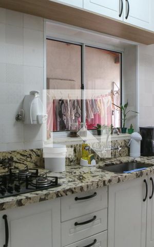 Casa à venda com 174m², 3 quartos e 2 vagas Casa à venda com 174m², 3 quartos e 2 vagasCozinha