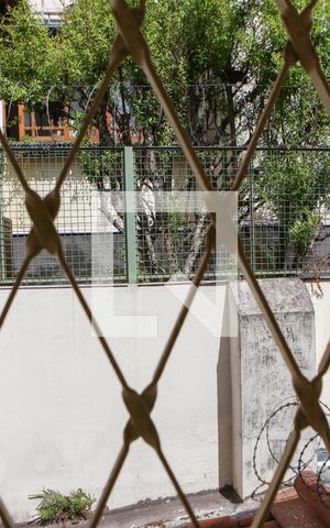 Casa à venda com 174m², 3 quartos e 2 vagas Casa à venda com 174m², 3 quartos e 2 vagasVista do Quarto 2