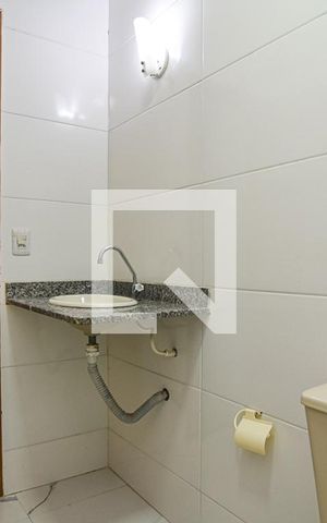Casa à venda com 91m², 2 quartos e 2 vagas Casa à venda com 91m², 2 quartos e 2 vagasBanheiro do Quarto 2