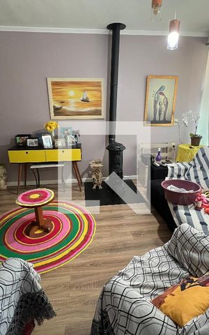 Casa à venda com 105m², 2 quartos e 1 vaga Casa à venda com 105m², 2 quartos e 1 vagaSala