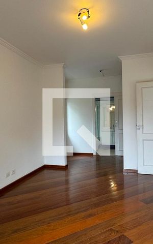 Casa de condomínio para alugar com 700m², 5 quartos e 5 vagasSuíte 4