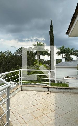 Casa de condomínio para alugar com 700m², 5 quartos e 5 vagassacada da Suíte 3