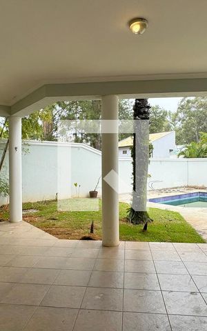 Casa de condomínio para alugar com 700m², 5 quartos e 5 vagasPiscina