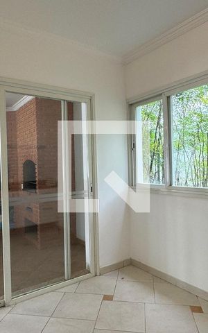 Casa de condomínio para alugar com 700m², 5 quartos e 5 vagasChurrasqueira