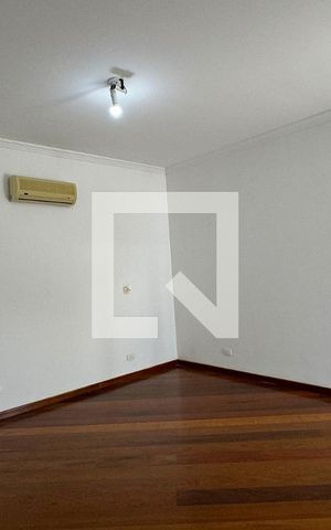 Casa de condomínio para alugar com 700m², 5 quartos e 5 vagasSuíte 3