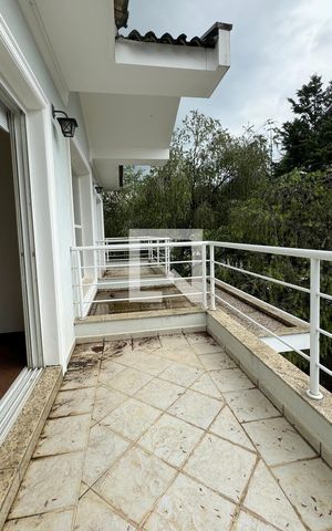 Casa de condomínio para alugar com 700m², 5 quartos e 5 vagassacada da Suíte 4