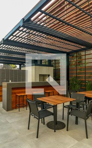 Apartamento à venda com 98m², 2 quartos e 1 vaga Apartamento à venda com 98m², 2 quartos e 1 vagaÁrea comum - Churrasqueira