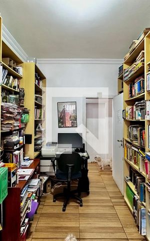 Casa à venda com 290m², 4 quartos e 2 vagas Casa à venda com 290m², 4 quartos e 2 vagasQuarto 4