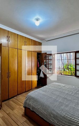 Casa à venda com 290m², 4 quartos e 2 vagas Casa à venda com 290m², 4 quartos e 2 vagasSuíte 1