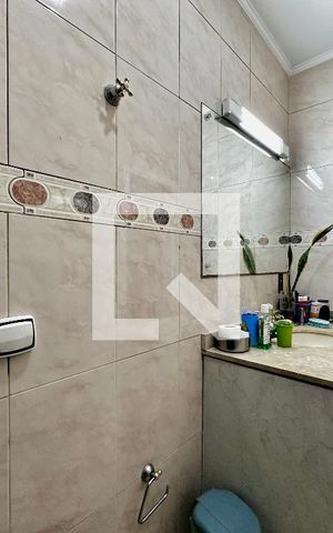 Casa à venda com 290m², 4 quartos e 2 vagas Casa à venda com 290m², 4 quartos e 2 vagasBanheiro Suíte 2