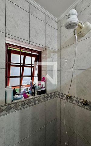 Casa à venda com 290m², 4 quartos e 2 vagas Casa à venda com 290m², 4 quartos e 2 vagasBanheiro Suíte 1