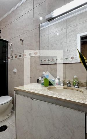 Casa à venda com 290m², 4 quartos e 2 vagas Casa à venda com 290m², 4 quartos e 2 vagasBanheiro Suíte 2