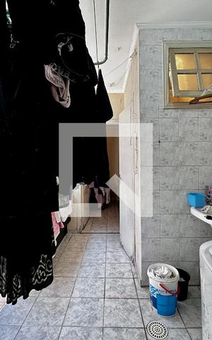 Casa à venda com 290m², 4 quartos e 2 vagas Casa à venda com 290m², 4 quartos e 2 vagasÁrea de Serviço