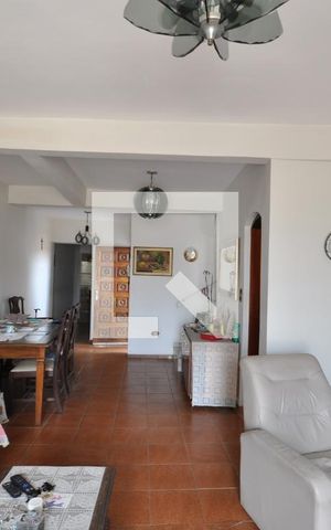 Casa à venda com 180m², 3 quartos e 2 vagasSala