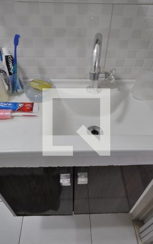 Casa à venda com 180m², 3 quartos e 2 vagasBanheiro 2