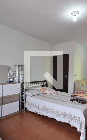 Casa à venda com 180m², 3 quartos e 2 vagasQuarto Suíte