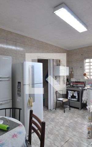 Casa à venda com 180m², 3 quartos e 2 vagasCozinha