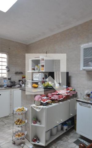 Casa à venda com 180m², 3 quartos e 2 vagasCozinha