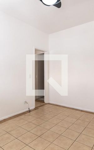 Apartamento para alugar com 69m², 2 quartos e 1 vagaSala
