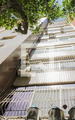 Apartamento à venda com 140m², 3 quartos e sem vaga Apartamento à venda com 140m², 3 quartos e sem vagaFachada do Prédio