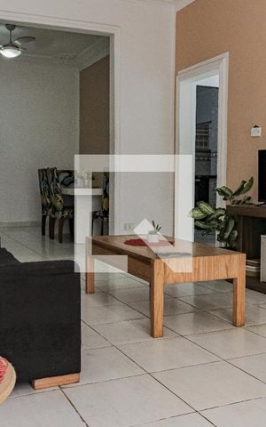 Apartamento à venda com 140m², 3 quartos e sem vaga Apartamento à venda com 140m², 3 quartos e sem vagaSala